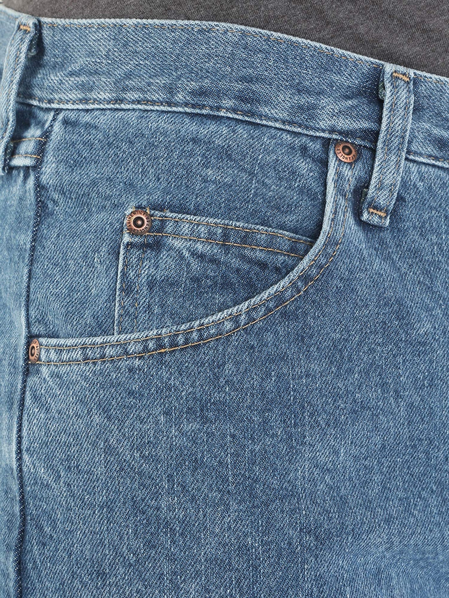 Wrangler Authentics Men's Classic 5-Pocket Relaxed Fit Cotton Jean, Vintage Stonewash, 33W x 34L