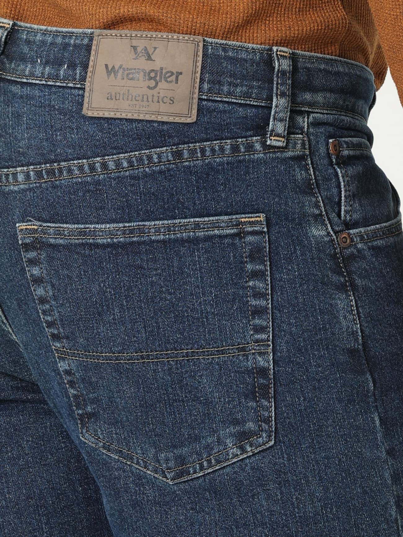 Wrangler Authentics Men's Regular Fit Comfort Flex Waist Jean, Dark Stonewash, 33W x 32L