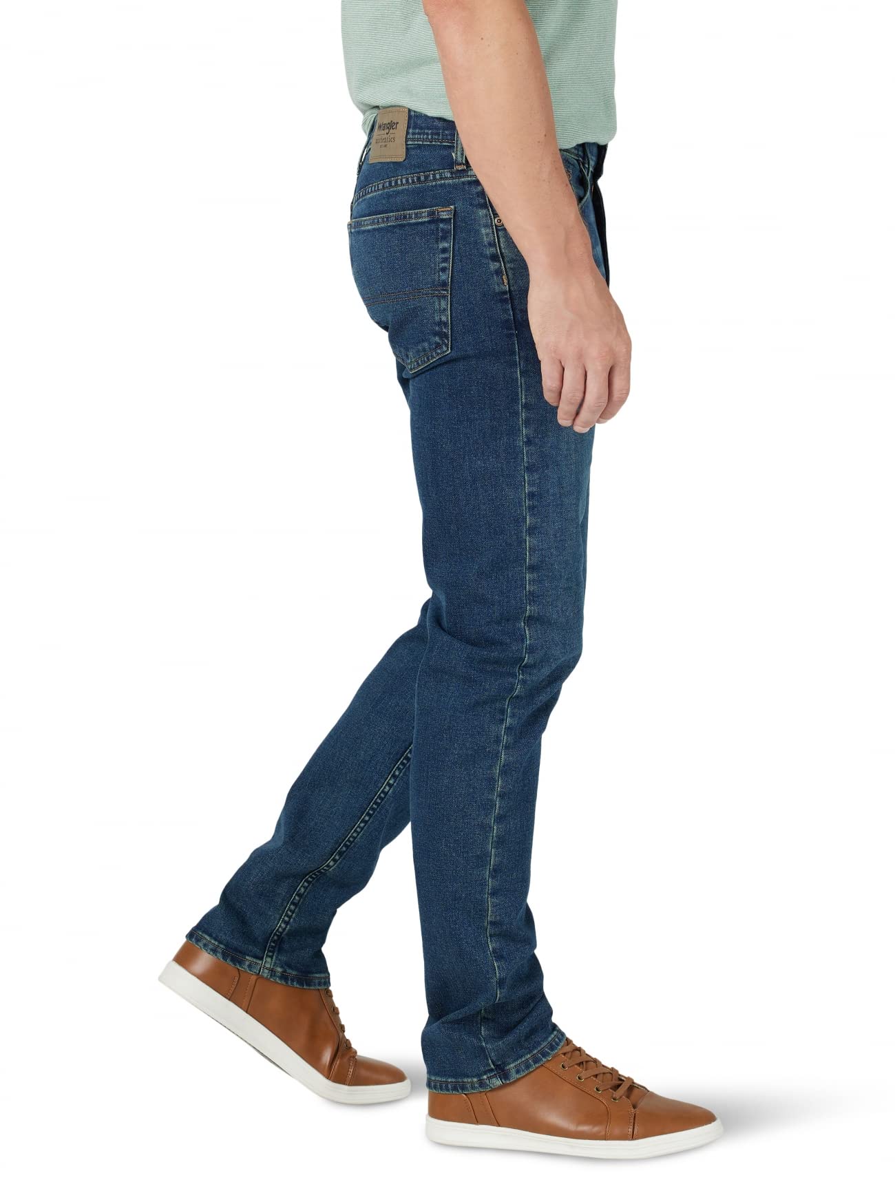 Wrangler Authentics Men's Regular Fit Comfort Flex Waist Jean, Rhodes, 35W x 30L